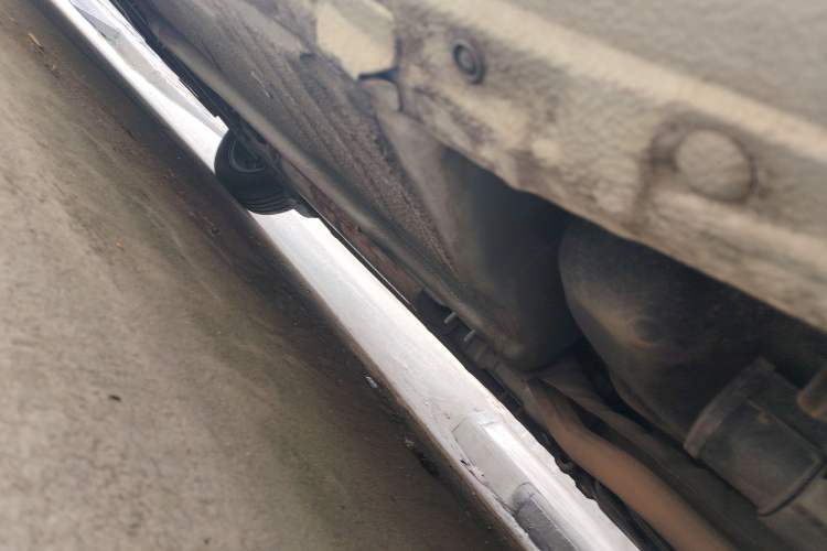 Used Nissan Livina 2013 1.6XE Manual Comfort Edition Chassis Rear Left