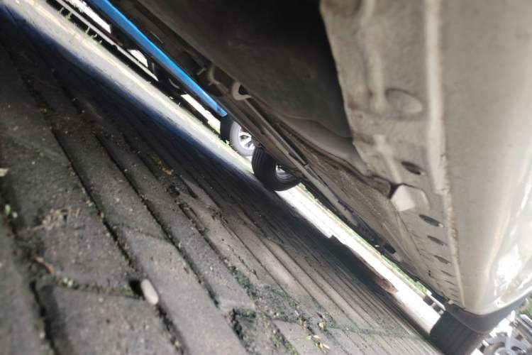 Used Nissan Livina 2013 1.6XE Manual Comfort Edition Chassis Rear Right
