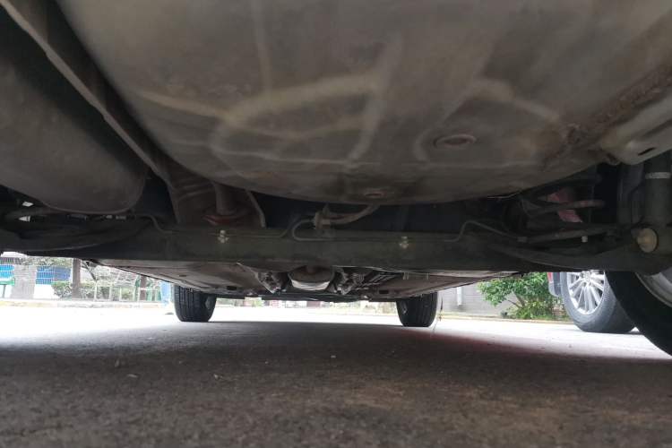 Used Nissan Livina 2013 1.6XL Manual Luxury Edition Chassis Rear