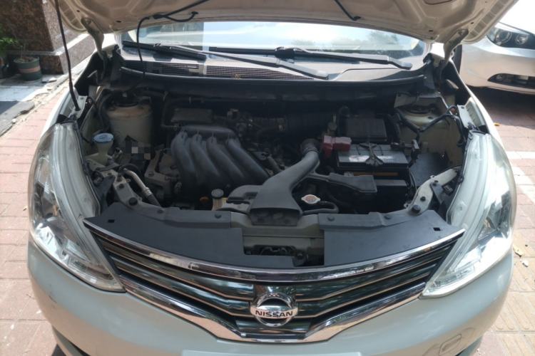 Used Nissan Livina 2013 1.6XE CVT Comfort Edition Engine Bay