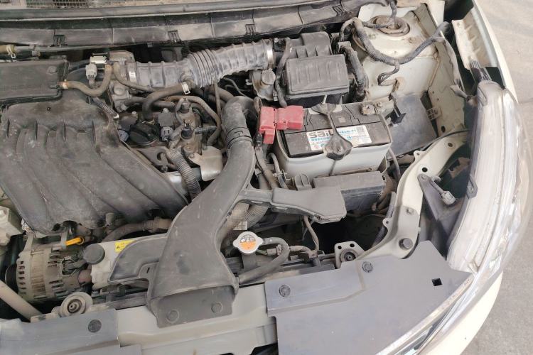 Used Nissan Livina 2013 1.6XE Manual Comfort Edition Engine Bay Left