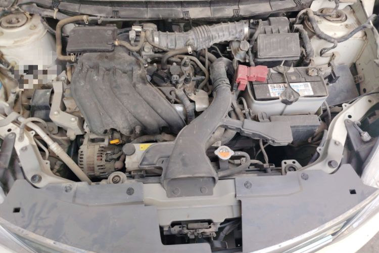 Used Nissan Livina 2013 1.6XE Manual Comfort Edition Engine Bay