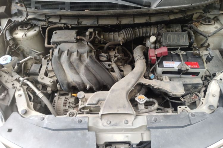 Used Nissan Livina 2013 1.6XE Manual Comfort Edition Engine Bay