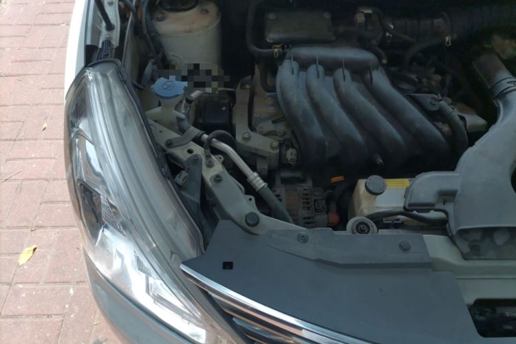 Used Nissan Livina 2013 1.6XE CVT Comfort Edition Engine Bay Right