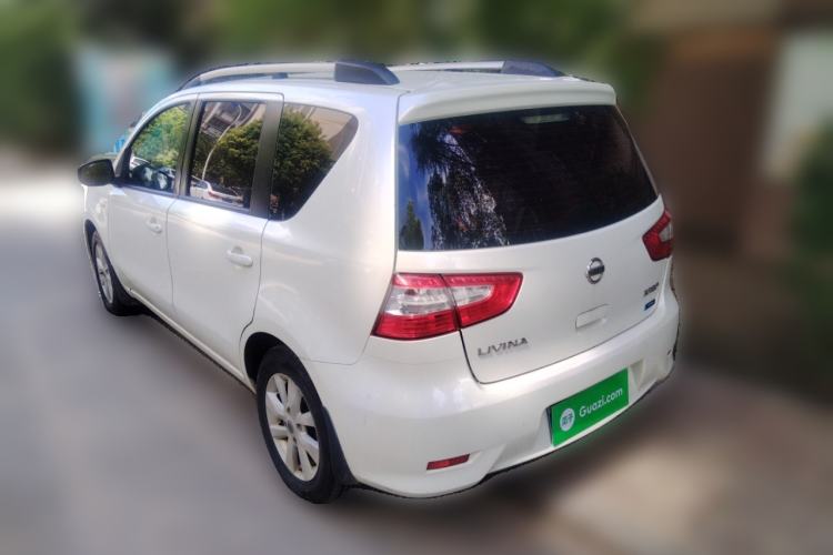 Used Nissan Livina 2013 1.6XE Manual Comfort Edition Exterior 3