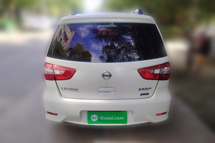Used Nissan Livina 2013 1.6XE Manual Comfort Edition Exterior 4