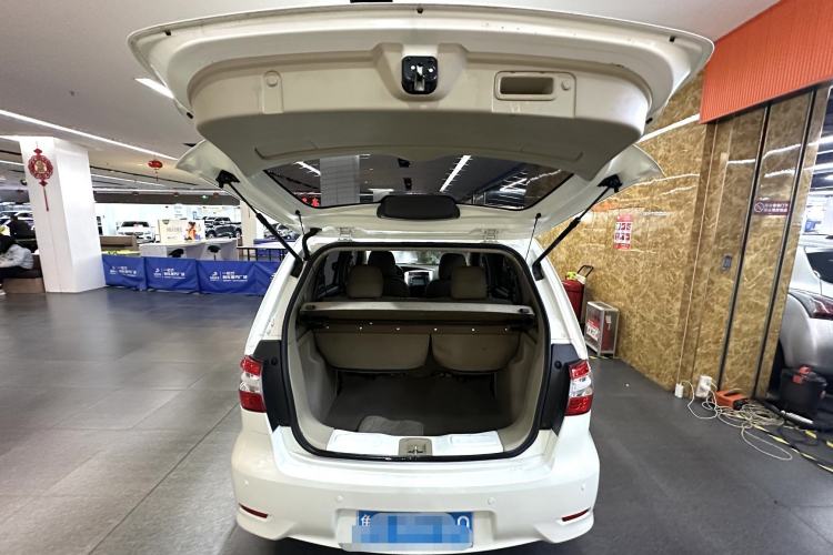 Used Nissan Livina 2013 1.6XE CVT Comfort Edition Exterior 7