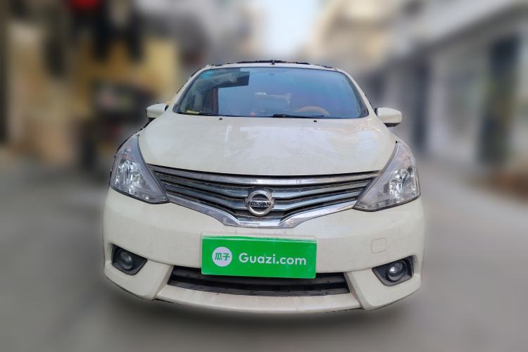 Used Nissan Livina 2013 1.6XE Manual Comfort Edition Front