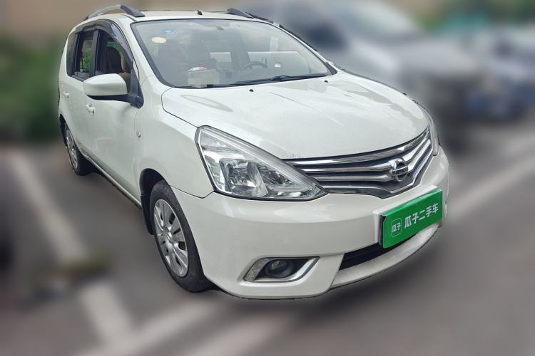 Used Nissan Livina 2013 1.6XE CVT Comfort Edition Front Right 45 Deg