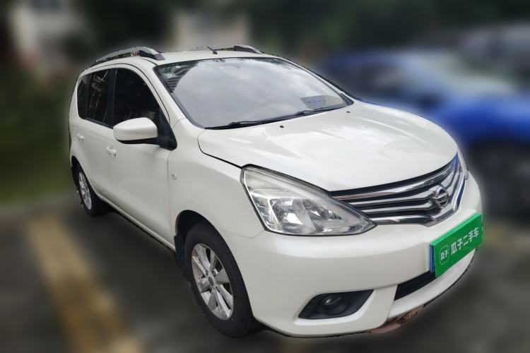 Used Nissan Livina 2013 1.6XE Manual Comfort Edition Front Right 45 Deg