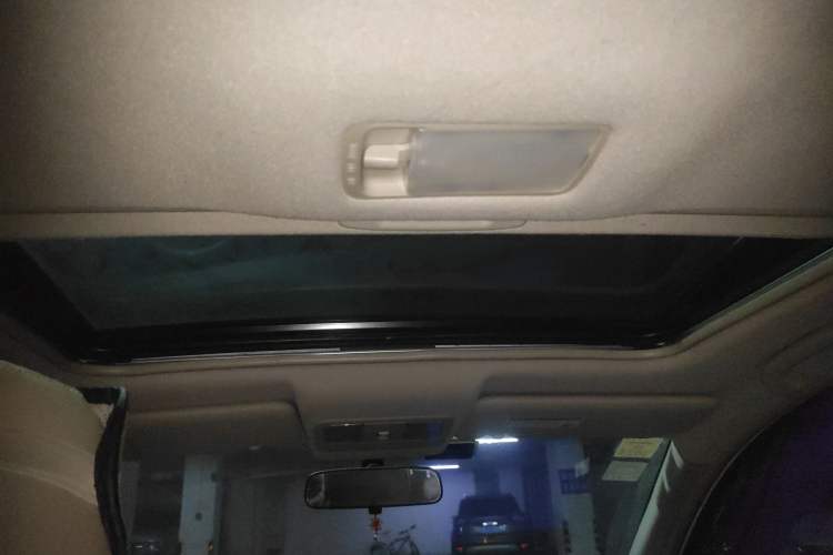 Used Nissan Livina 2013 1.6XL CVT Luxury Edition Headliner