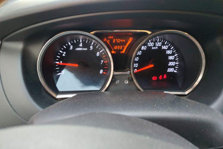 Used Nissan Livina 2013 1.6XE Manual Comfort Edition Instrument Cluster