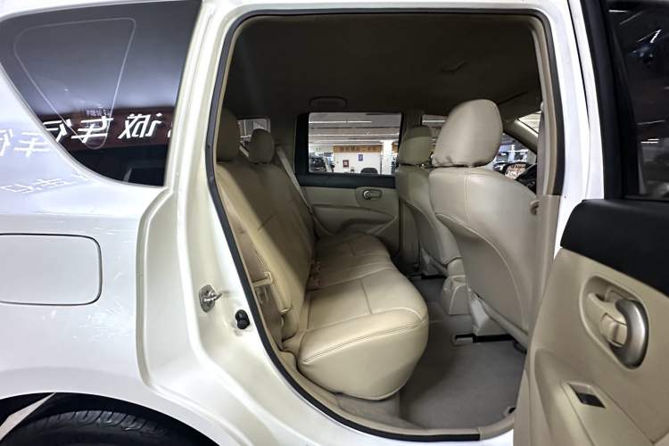 Used Nissan Livina 2013 1.6XE CVT Comfort Edition Interior 9