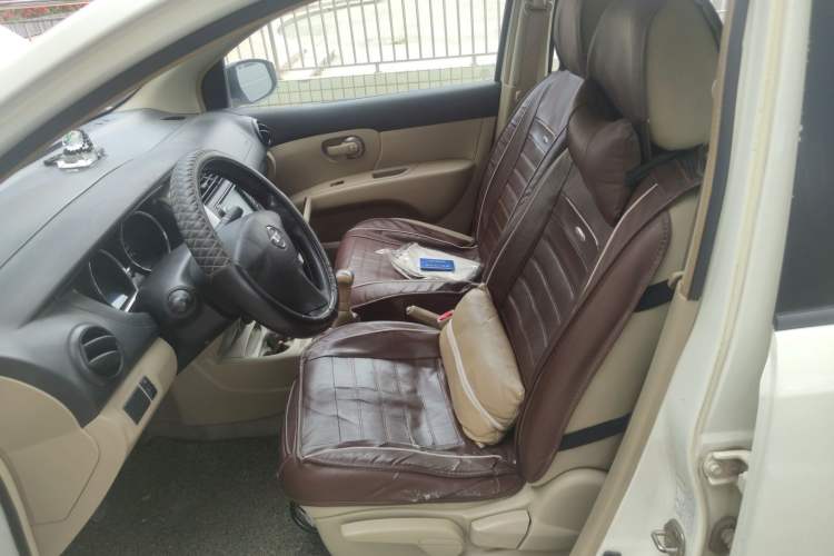 Used Nissan Livina 2013 1.6XE Manual Comfort Edition Left Front Seat