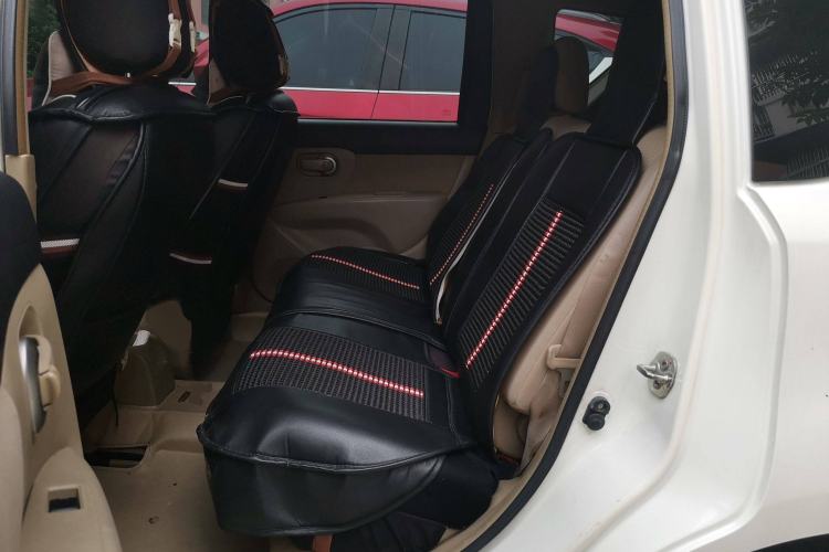 Used Nissan Livina 2013 1.6XL Manual Luxury Edition Left Rear Seat