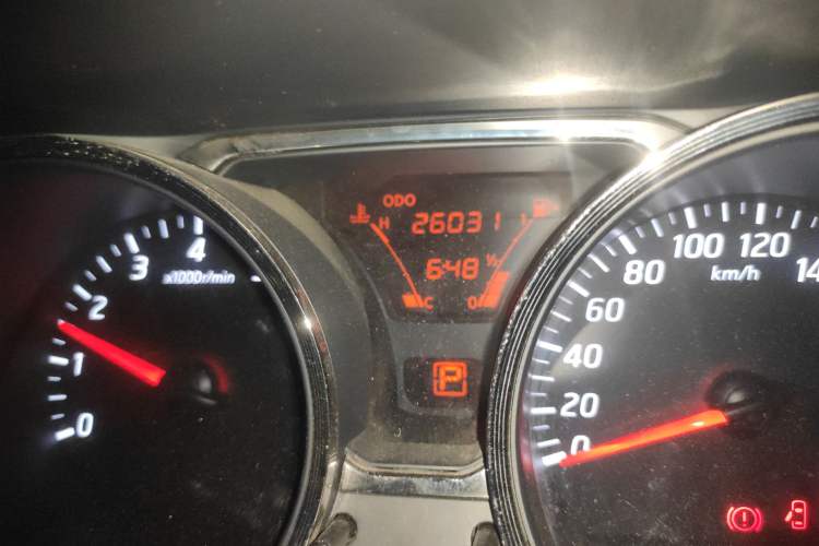 Used Nissan Livina 2013 1.6XL CVT Luxury Edition Odometer Close Up