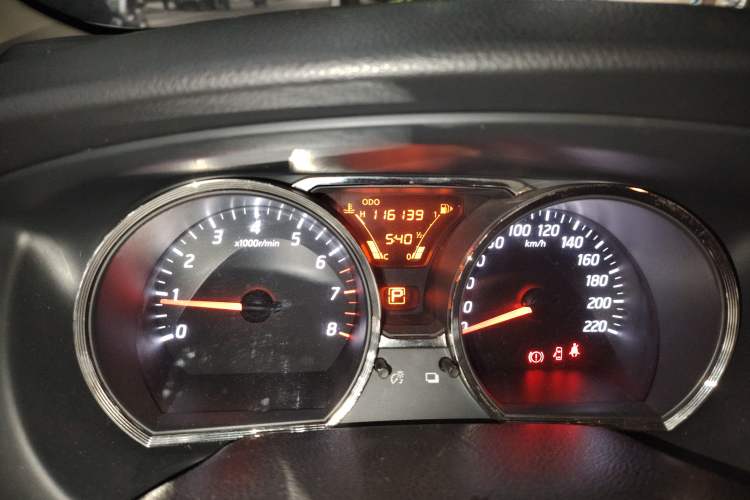 Used Nissan Livina 2013 1.6XE CVT Comfort Edition Odometer Close Up