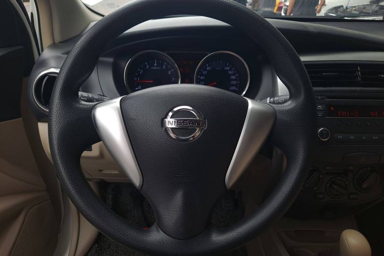 Used Nissan Livina 2013 1.6XL CVT Luxury Edition Steering Wheel