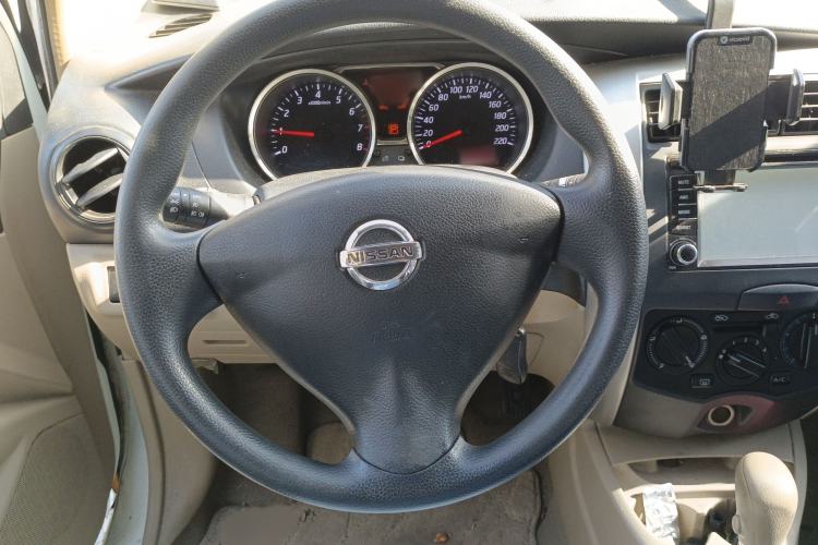 Used Nissan Livina 2013 1.6XE CVT Comfort Edition Steering Wheel