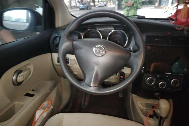 Used Nissan Livina 2013 1.6XE CVT Comfort Edition Steering Wheel