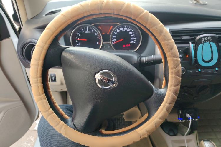 Used Nissan Livina 2013 1.6XE Manual Comfort Edition Steering Wheel