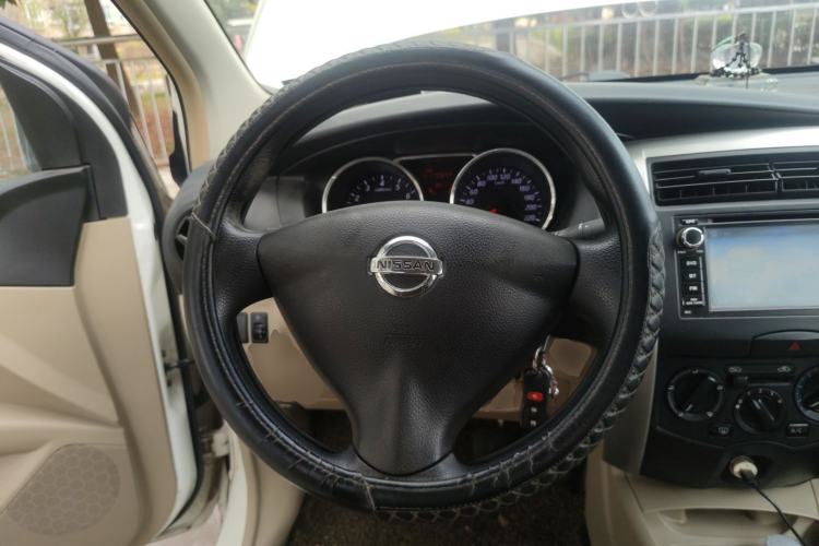Used Nissan Livina 2013 1.6XE Manual Comfort Edition Steering Wheel