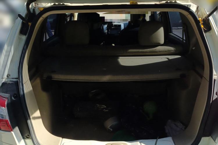 Used Nissan Livina 2013 1.6XE CVT Comfort Edition Trunk