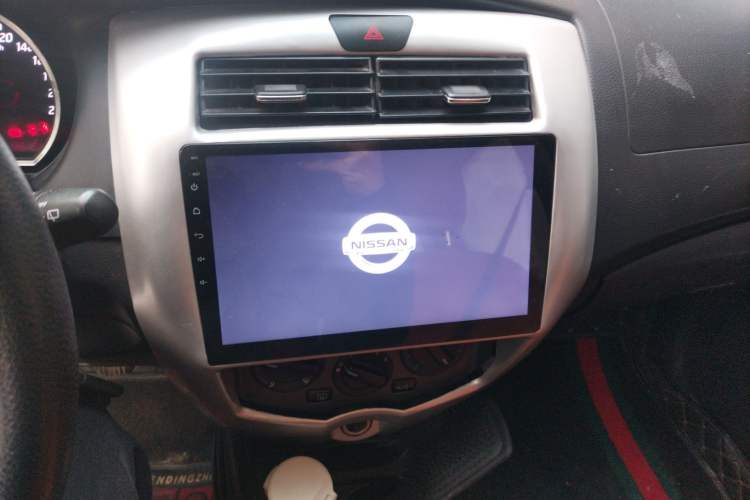 Used Nissan Livina 2013 Jingrui 1.6XL Manual Comfort Edition Audio And AC Panel