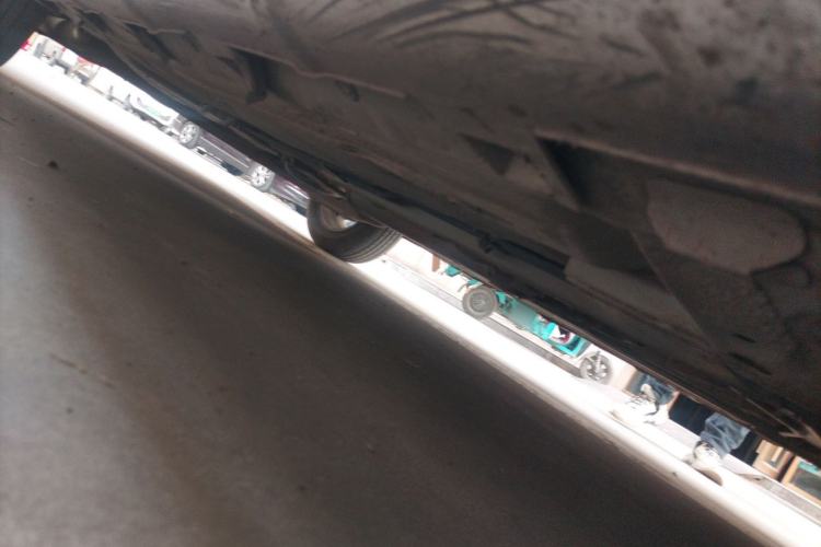 Used Nissan Livina 2013 Jingrui 1.6XL Manual Comfort Edition Chassis Front Right