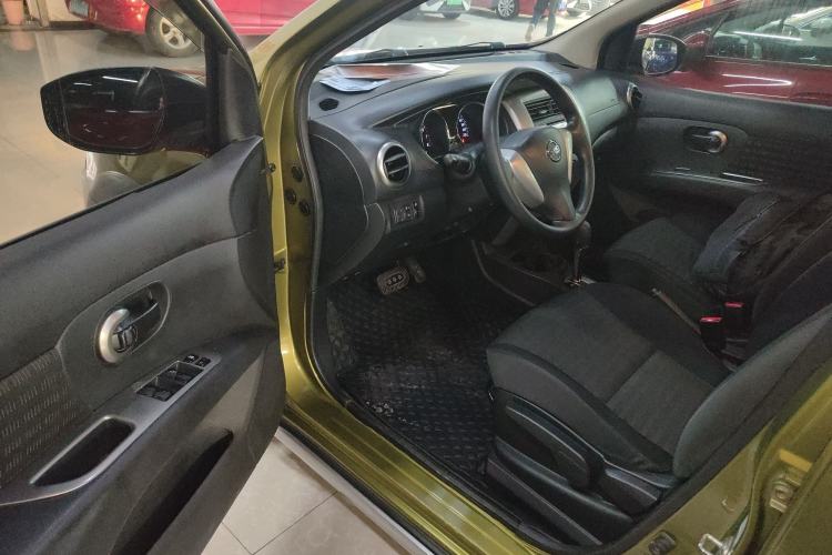 Used Nissan Livina 2013 Jinrui 1.6XL CVT Comfort Edition Driver Seat