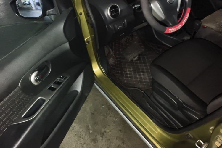 Used Nissan Livina 2013 JINRUI 1.6XV CVT Luxury Edition Driver Seat