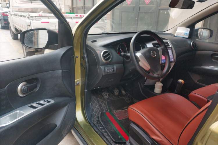 Used Nissan Livina 2013 Jingrui 1.6XL Manual Comfort Edition Driver Seat
