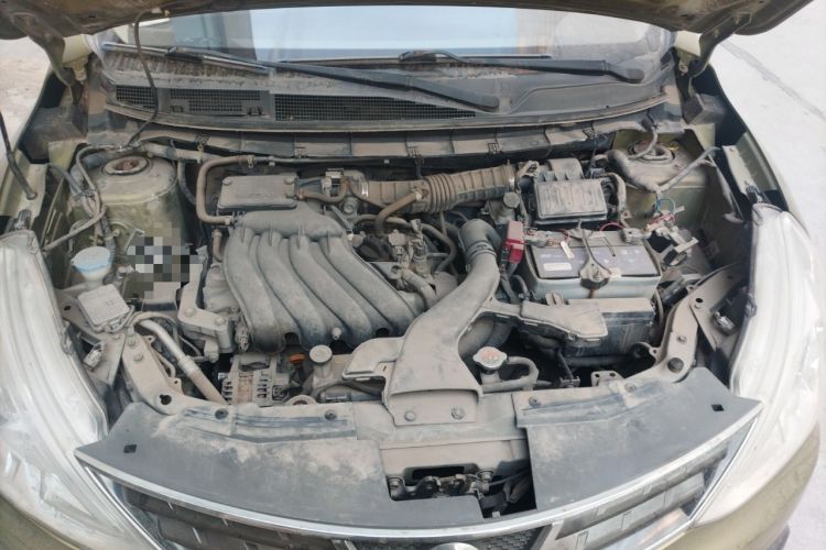 Used Nissan Livina 2013 Jingrui 1.6XL Manual Comfort Edition Engine Bay