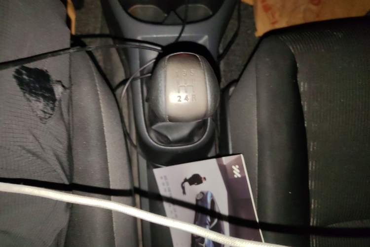 Used Nissan Livina 2013 Jingrui 1.6XL Manual Comfort Edition Gear Lever