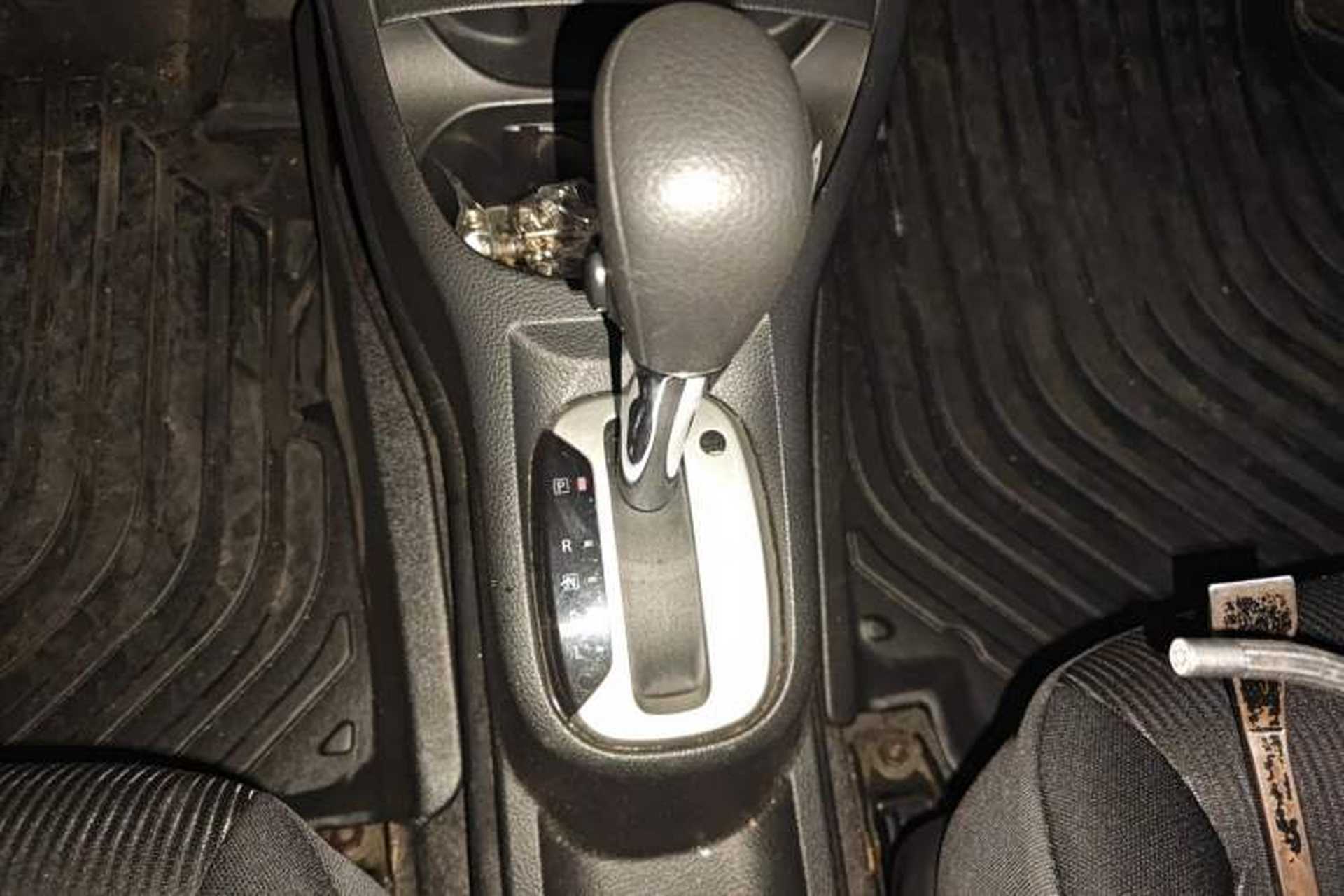 Used Nissan Livina 2013 Jinrui 1.6XL CVT Comfort Edition Gear Lever