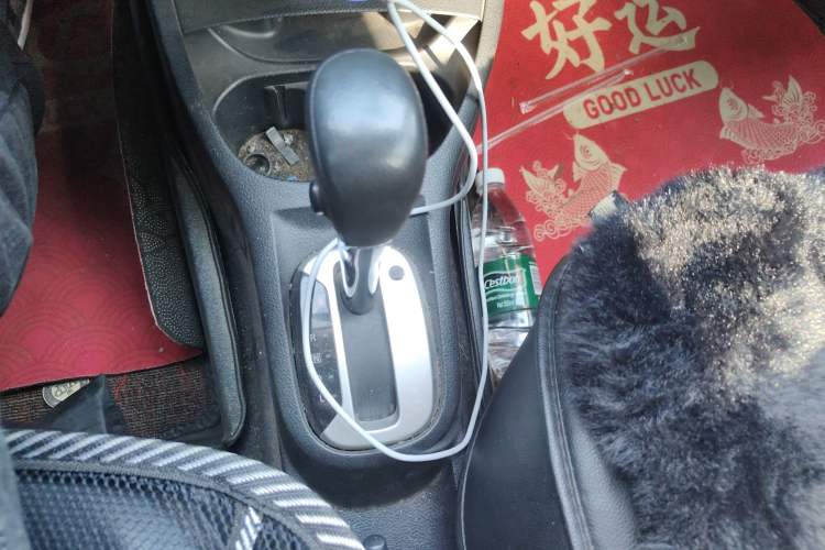 Used Nissan Livina 2013 JINRUI 1.6XV CVT Luxury Edition Gear Lever