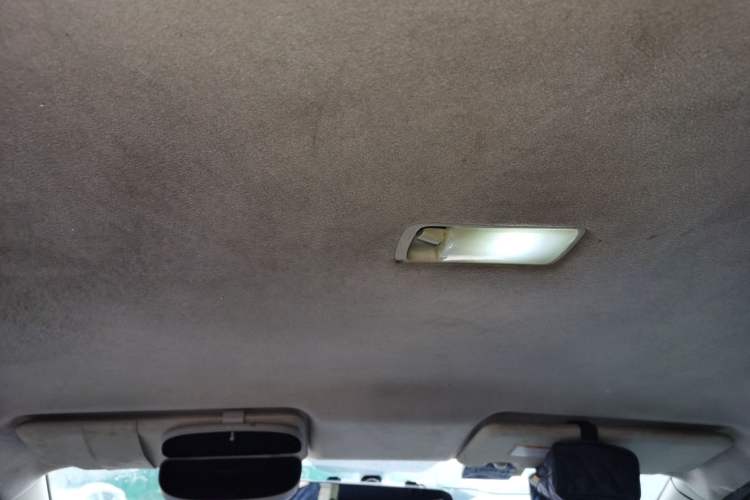 Used Nissan Livina 2013 Jingrui 1.6XL Manual Comfort Edition Headliner