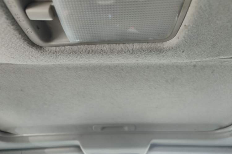 Used Nissan Livina 2013 JINRUI 1.6XV CVT Luxury Edition Headliner