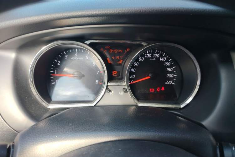 Used Nissan Livina 2013 JINRUI 1.6XV CVT Luxury Edition Instrument Cluster