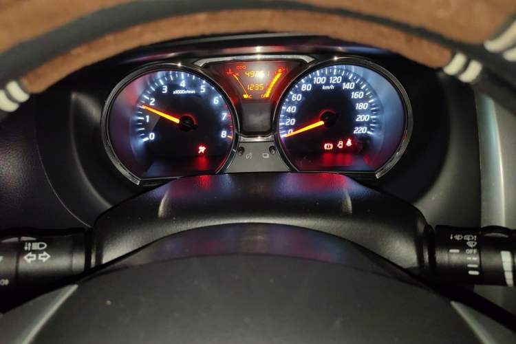 Used Nissan Livina 2013 Jingrui 1.6XL Manual Comfort Edition Instrument Cluster