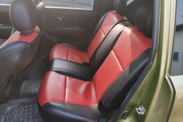 Used Nissan Livina 2013 JINRUI 1.6XV Manual Luxury Edition Left Rear Seat