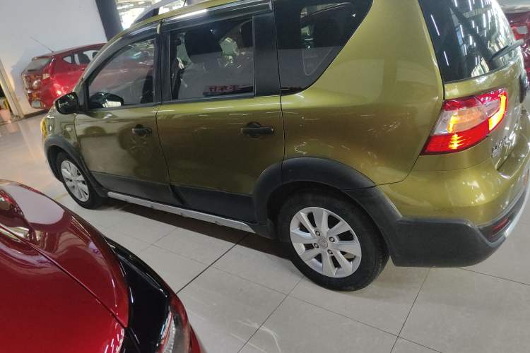 Used Nissan Livina 2013 Jinrui 1.6XL CVT Comfort Edition Left Side