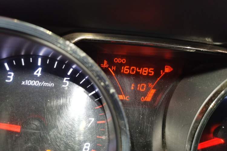 Used Nissan Livina 2013 Jingrui 1.6XL Manual Comfort Edition Odometer Close Up