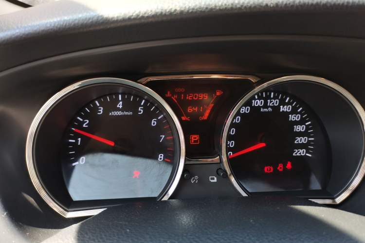 Used Nissan Livina 2013 Jinrui 1.6XL CVT Comfort Edition Odometer Close Up