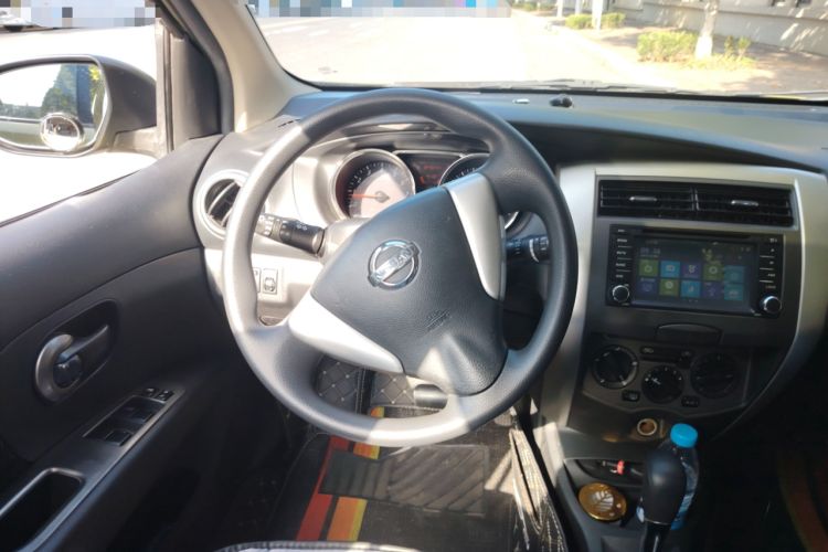 Used Nissan Livina 2013 JINRUI 1.6XV CVT Luxury Edition Steering Wheel