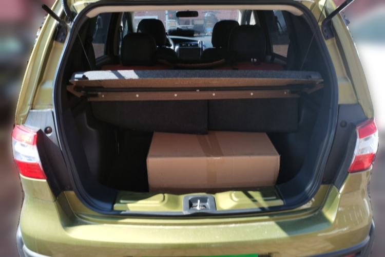Used Nissan Livina 2013 Jinrui 1.6XL CVT Comfort Edition Trunk