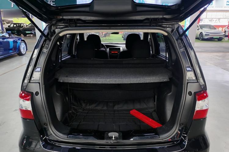 Used Nissan Livina 2015 1.6XE CVT Comfort Edition Exterior 1