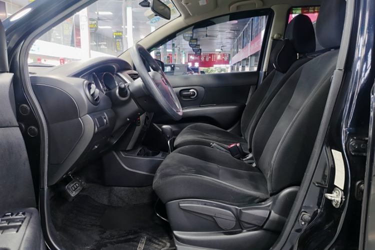 Used Nissan Livina 2015 1.6XE CVT Comfort Edition Interior 7