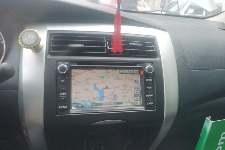 Used Nissan Livina 2015 1.6XE Manual Comfort Edition Audio And AC Panel