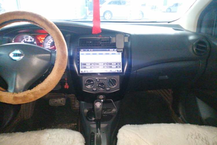 Used Nissan Livina 2015 1.6XE CVT Comfort Edition Audio And AC Panel